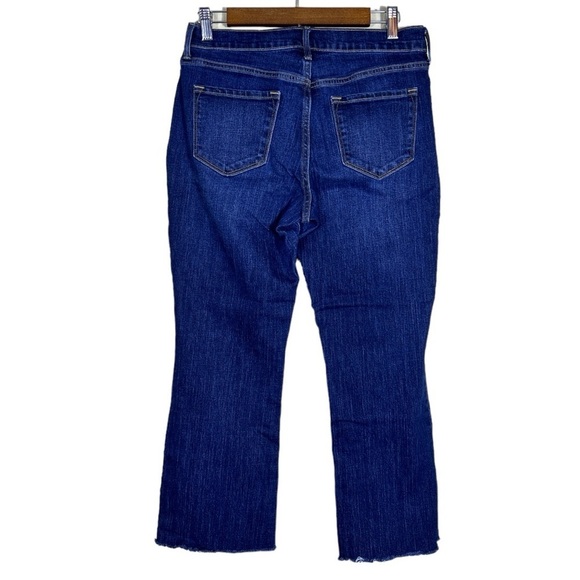 Old Navy Curvy Mid-Rise Women's Size 6 Short - Picture 2 of 4